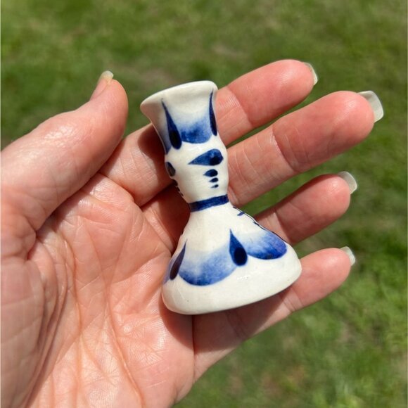 Hand-Painted Blue & White Ceramic Miniature Candleholder Signed K - Picture 9 of 9